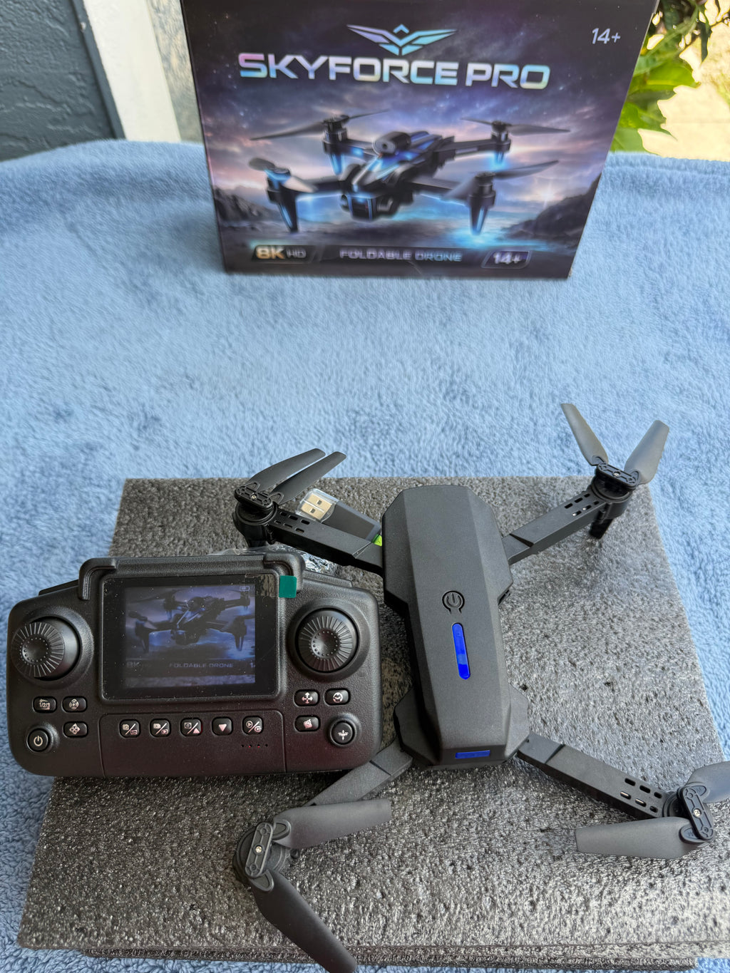 SkyForce Pro Foldable Drone with Built-In Screen Remote | 8K HD Camera | GPS | Dual Battery - product image 5