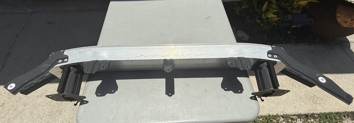 OEM USED 2020-2024 Toyota 4 Runner Front Bumper impact Beam With Brackets