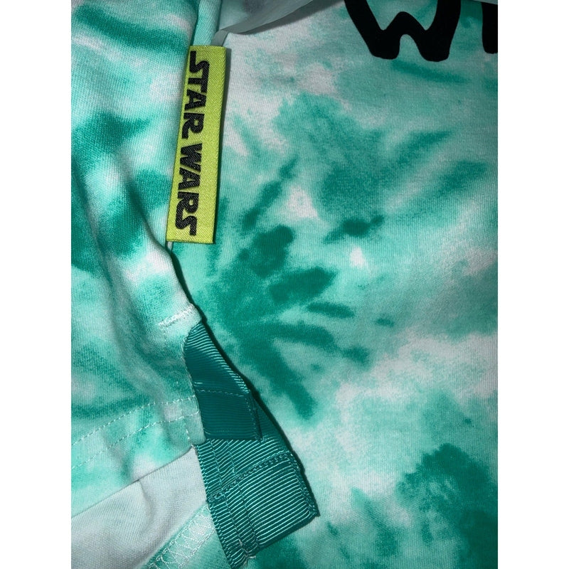 Star Wars side label and tie-dye fabric detail