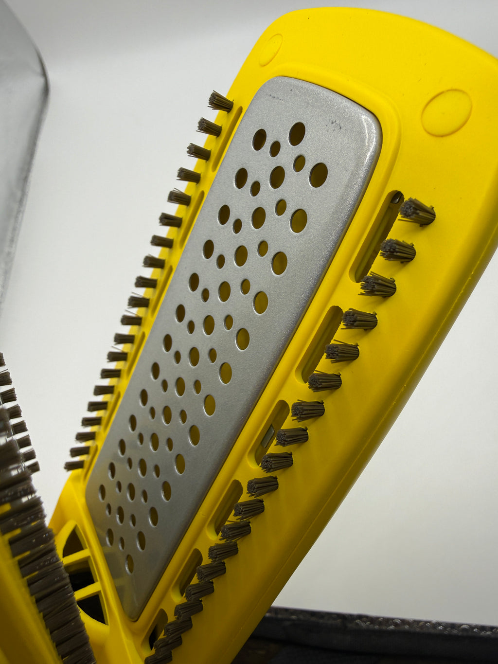 Drybar The Straight Shot blow-drying flat iron — product photo 4