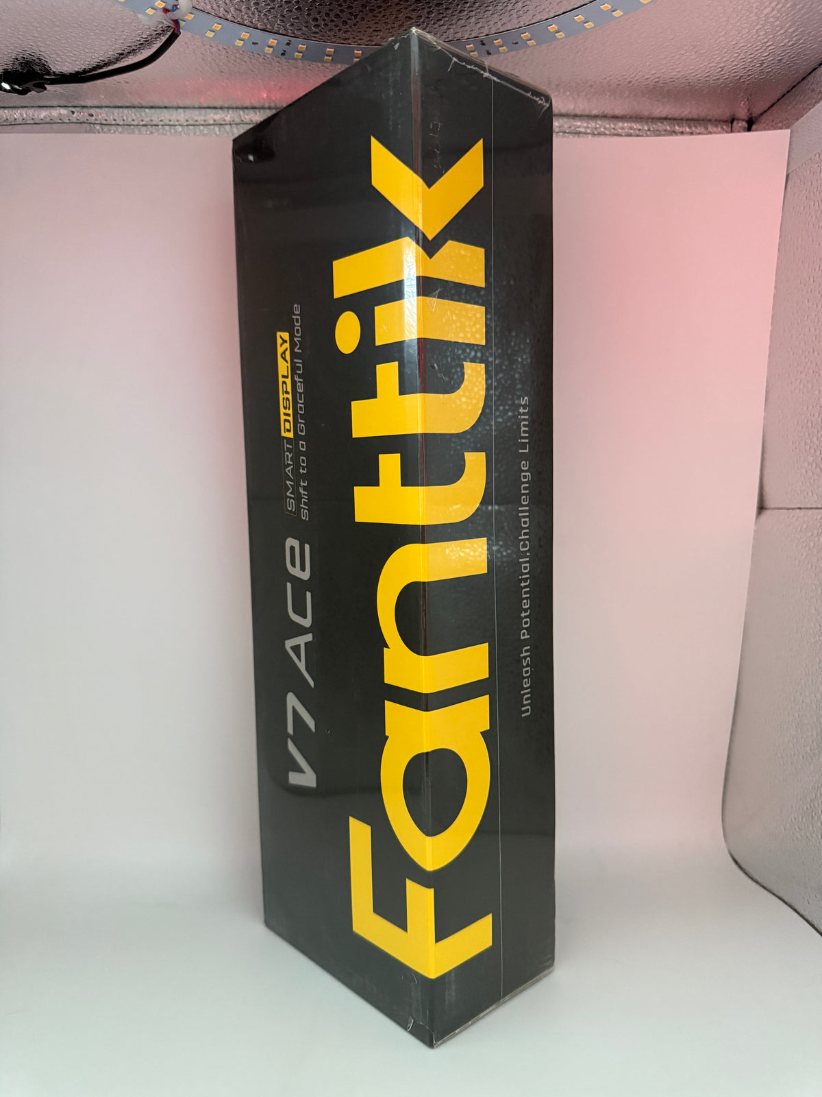 Fanttik Slim V7 car vacuum packaging box
