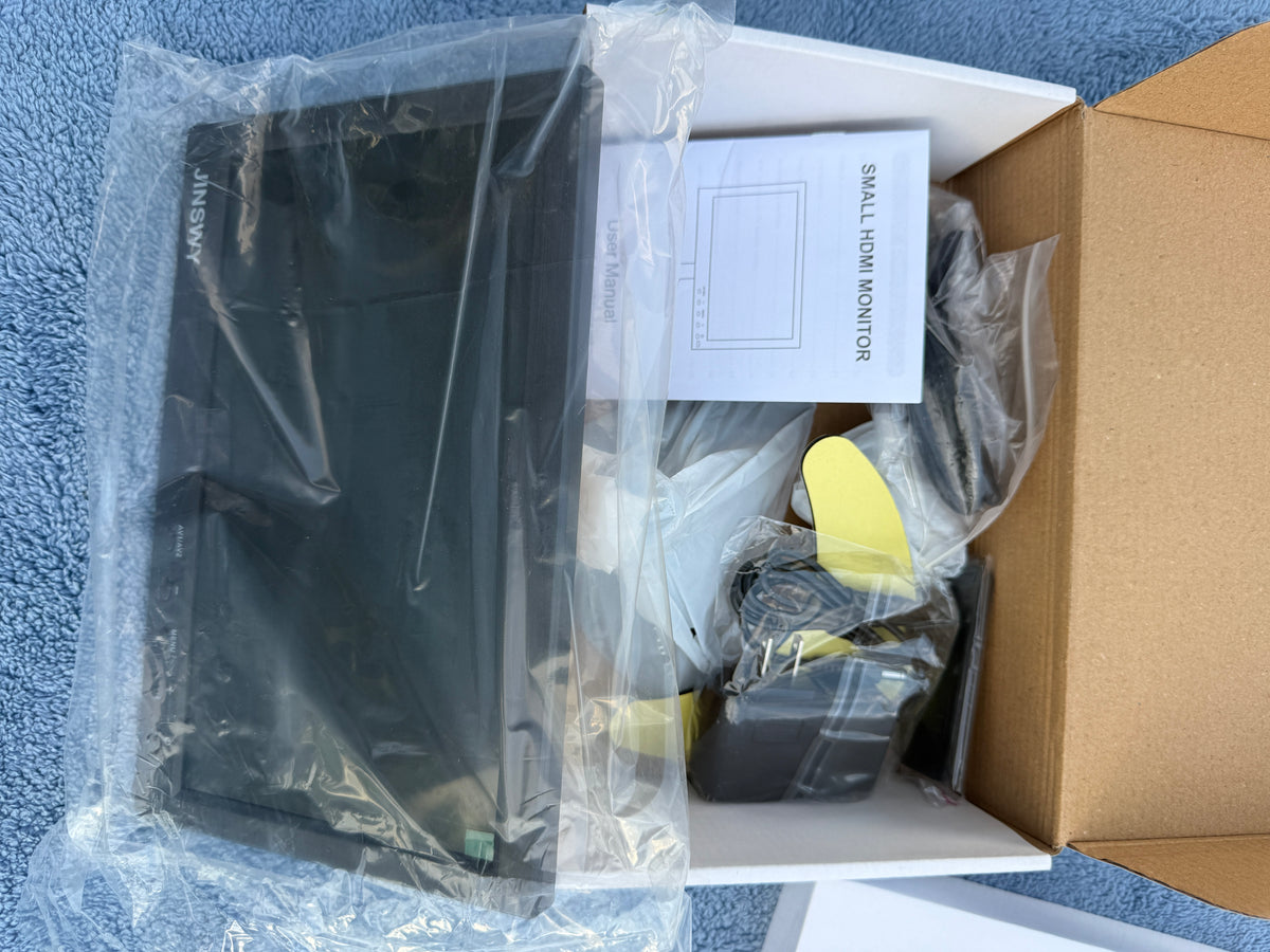 10.1" HD TFT LCD Color Monitor - view 5