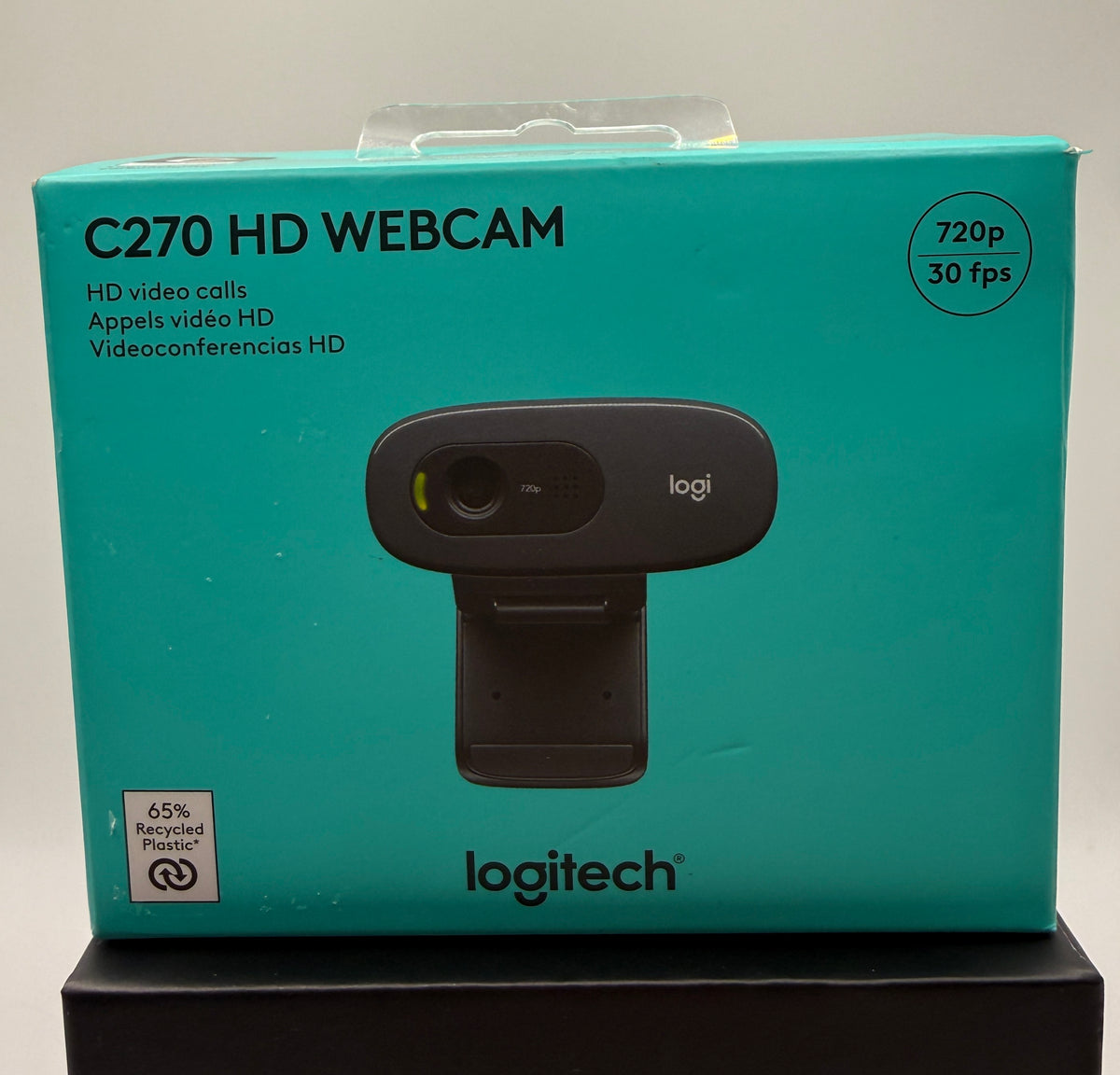 Logitech C270 HD Webcam front of box