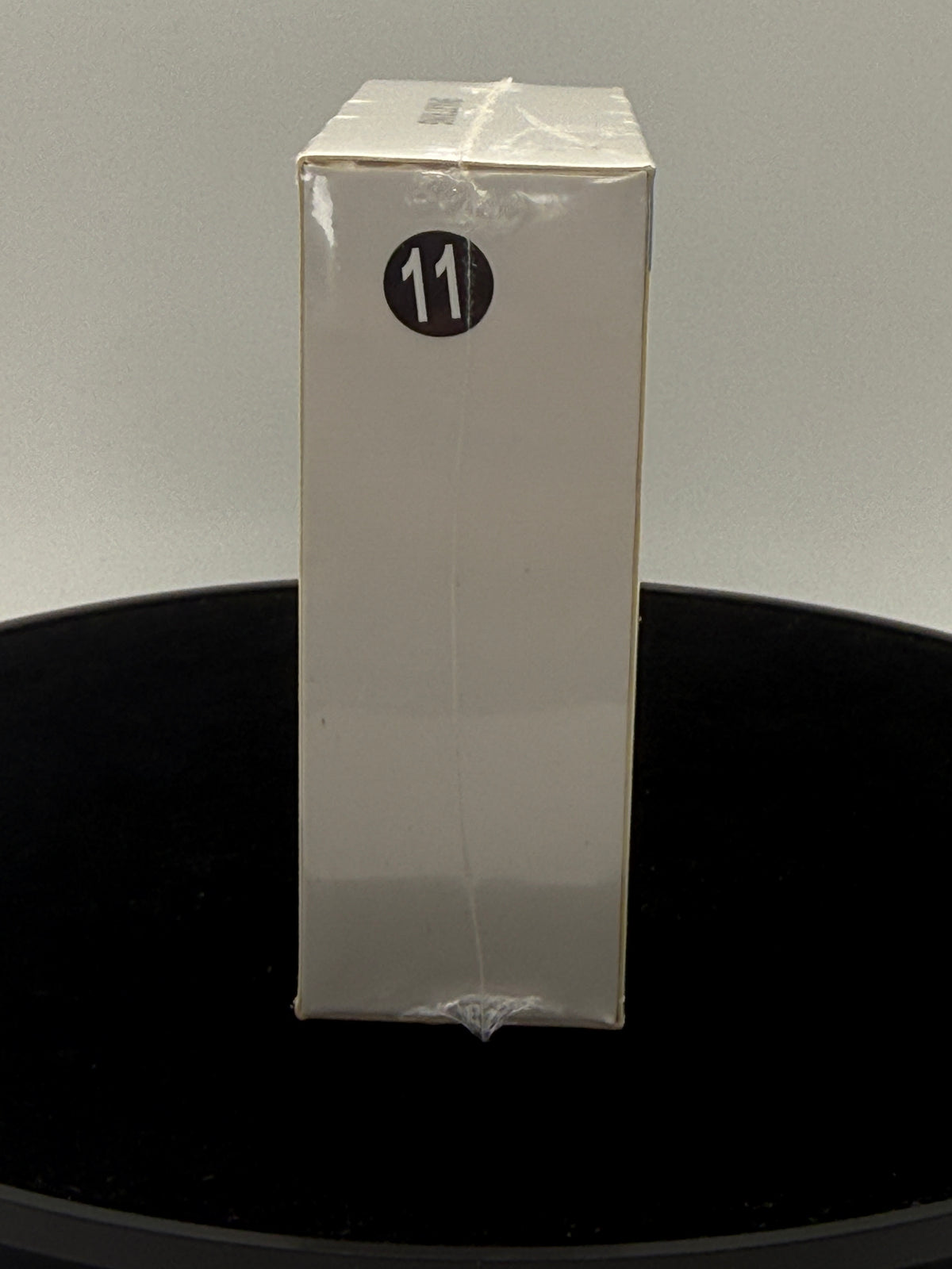 Smart Ring box side with size 11 label